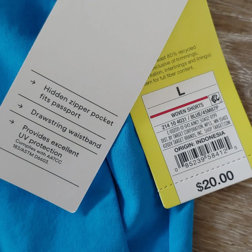 NWT All in Motion Women's Mid Rise Woven Shorts Blue Size L